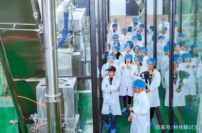 小罐茶的大突破 机器人挑茶与智能工厂的双重创新